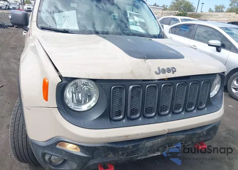 2015 Jeep Renegade Trailhawk z USA, uszkodzony, nr VIN ZACCJBCTXFPB77461